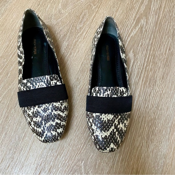 Pour La Victoire Zarine Snakeskin Embossed Leather Loafers Slip-On Flats Sz 8 - Picture 4 of 8